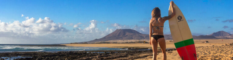 Surf schools Fuerteventura, the paradise for surfing, kitesurfing, windsurfing, stand up paddling and wing foiling