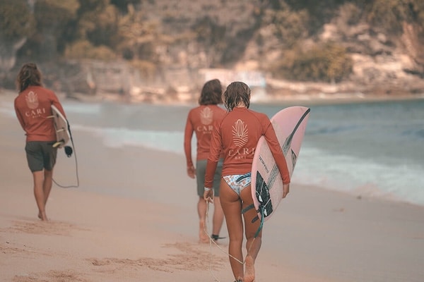 Der Surfkurs Bali beinhaltet auch ein Programm für fortgeschrittene Surfer
